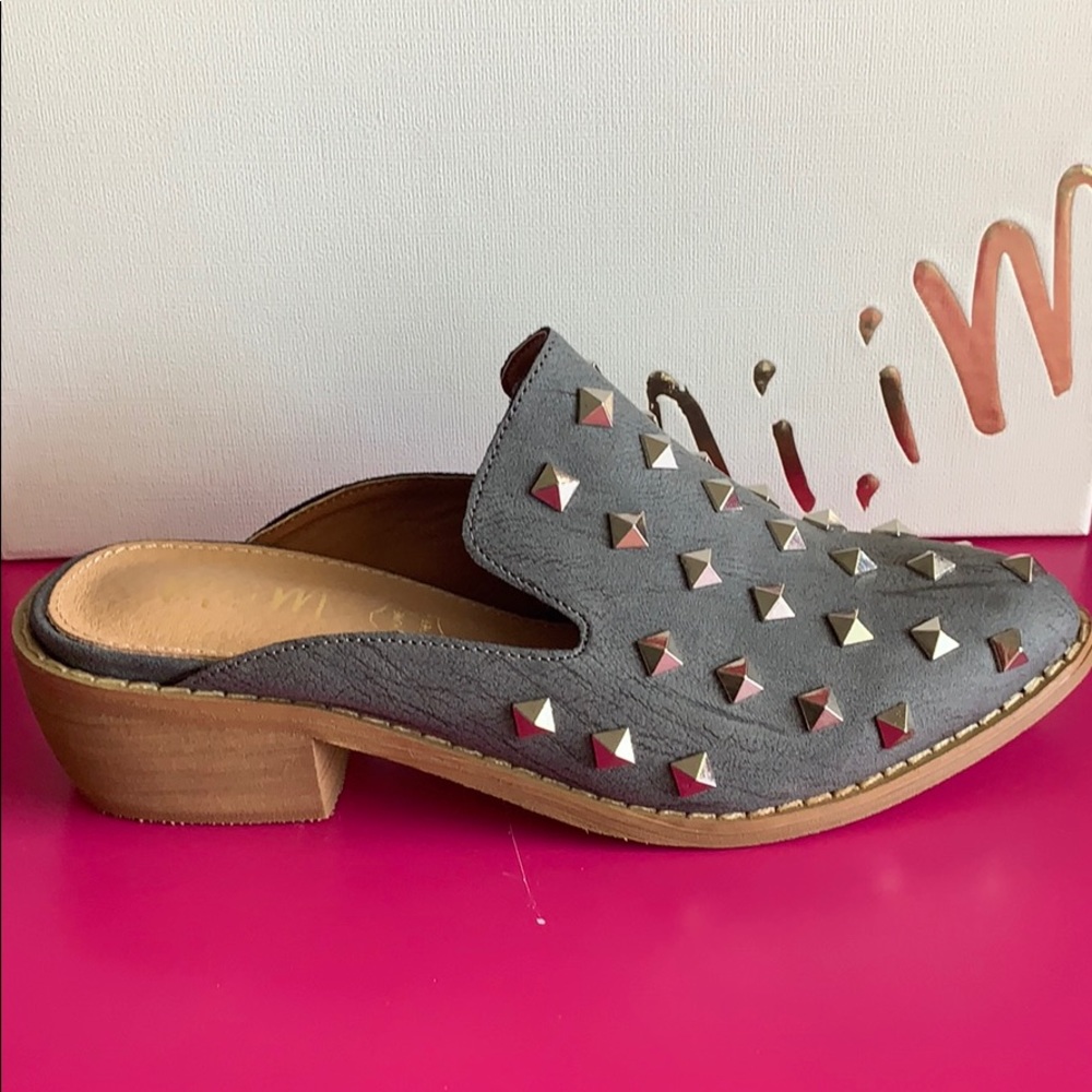 Brand new studded loafer!!!